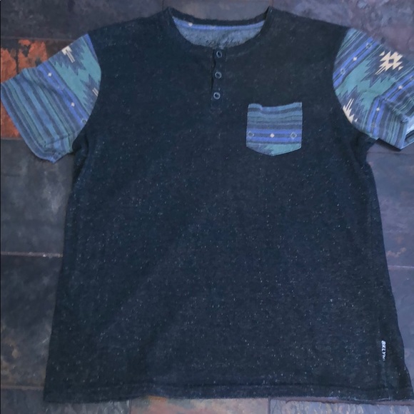 Gray dotted shirt w/ pocket - Picture 1 of 2
